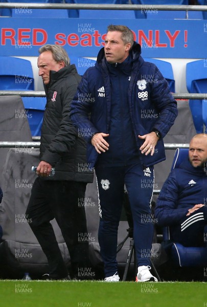 241020 - Cardiff City v Middlesbrough - SkyBet Championship - Cardiff City Manager Neil Harris and Middlesbrough Manager Neil Warnock
