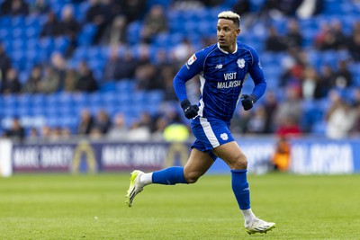 270424 - Cardiff City v Middlesbrough - Sky Bet Championship - Callum Robinson of Cardiff City in action