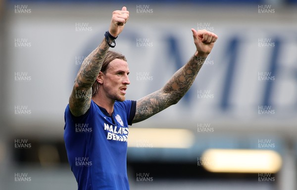210821 - Cardiff City v Millwall - SkyBet Championship - Aden Flint of Cardiff City thanks the fans at full time