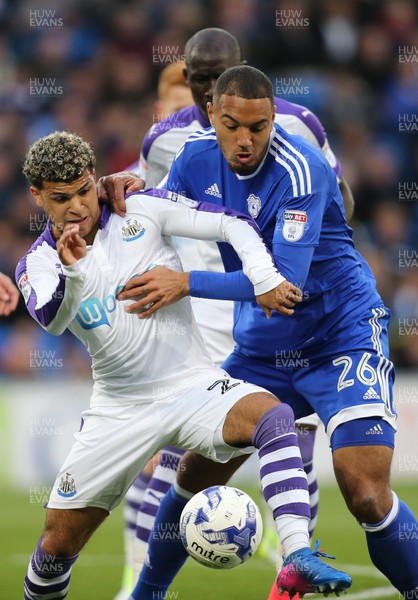 280417 - Cardiff City v Newcastle United, Sky Bet Championship - Kenneth Zohore of Cardiff City and Deandre Yedlin of Newcastle United compete for the ball