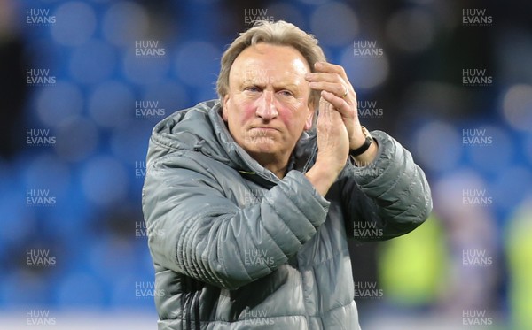 280417 - Cardiff City v Newcastle United, Sky Bet Championship - Cardiff City manager Neil Warnock applauds the home fans at the end of the match