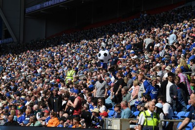 250426 - Cardiff City v Northampton Town - Sky Bet League 1 - Fans