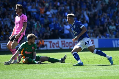 250426 - Cardiff City v Northampton Town - Sky Bet League 1 - Callum Robinson of Cardiff City scores a goal