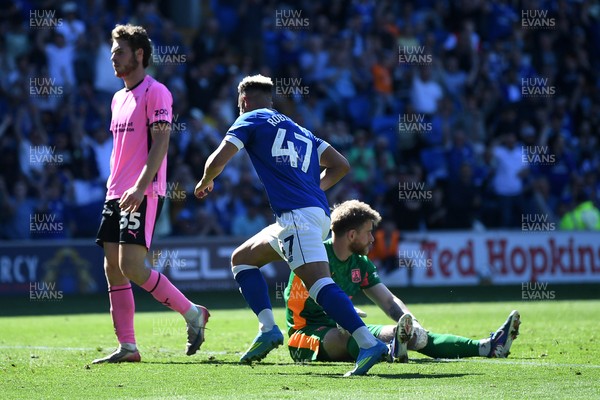 250426 - Cardiff City v Northampton Town - Sky Bet League 1 - Callum Robinson of Cardiff City scores a goal