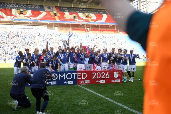 250426 - Cardiff City v Northampton Town - Sky Bet League 1 - Cardiff City celebrate promotion