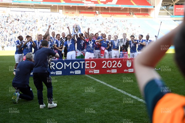 250426 - Cardiff City v Northampton Town - Sky Bet League 1 - Cardiff City celebrate promotion