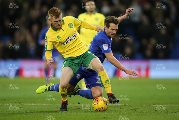 011217 - Cardiff City v Norwich City, Sky Bet Championship - Craig Bryson of Cardiff City is tackled by Harrison Reed of Norwich City