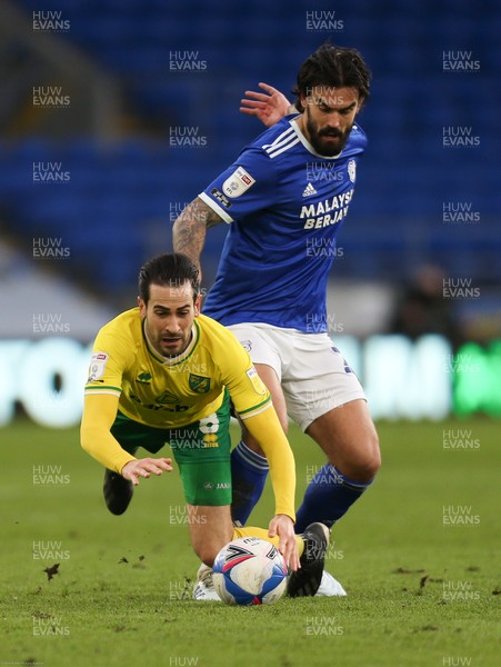 160121 - Cardiff City v Norwich City, Sky Bet Championship - Mario Vrancic of Norwich City is brought down by Marlon Pack of Cardiff City