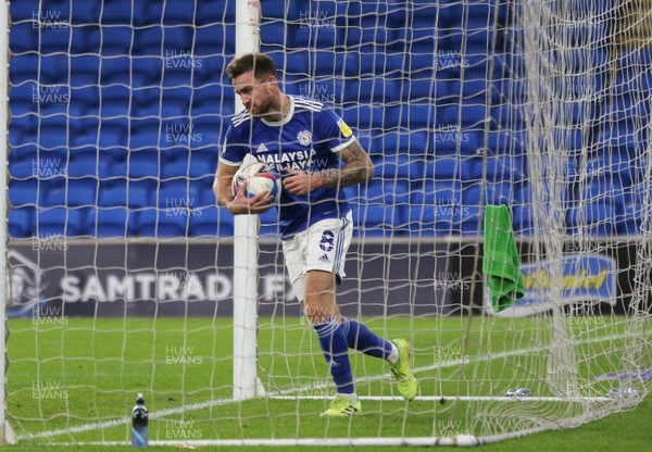 160121 - Cardiff City v Norwich City, Sky Bet Championship - Joe Ralls of Cardiff City collects the ball from the net after scoring goal