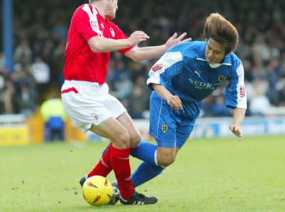 030105 - Cardiff City v Nottingham Forest - Cardiff's Junichi Inamoto challenges Chris Doig