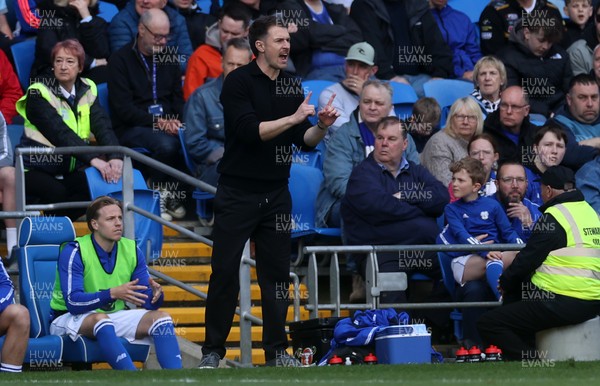 210425 - Cardiff City v Oxford United - SkyBet Championship - Cardiff City Care Taker Manager Aaron Ramsey 