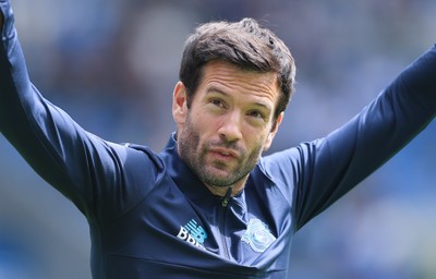020825 - Cardiff City v Peterborough United, EFL Sky Bet League 1 - Cardiff City head coach Brian Barry-Murphy applauds the fans at the end of the match