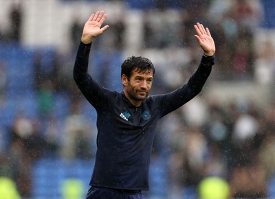 300825 - Cardiff City v Plymouth Argyle, SkyBet League One - Cardiff City Manager Brian Barry-Murphy thanks the fans at full time