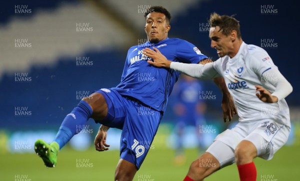 080817 - Cardiff City v Portsmouth, Carabao Cup, Round 1 - Nathaniel Mendez-Laing of Cardiff City challenges Brandon Haunstrup of Portsmouth