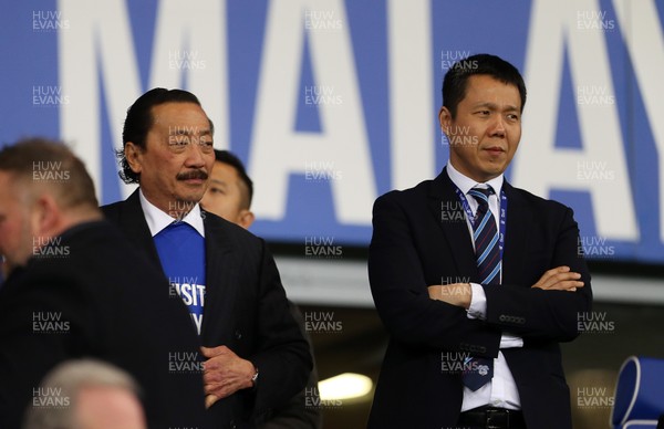 291217 - Cardiff City v Preston North End - SkyBet Championship - Cardiff City owner Vincent Tan with Cardiff City chief executive Ken Choo