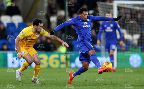 291217 - Cardiff City v Preston North End - SkyBet Championship - Nathaniel Mendez-Laing of Cardiff City is challenged by Greg Cunningham of Preston North End