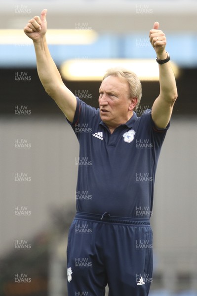 260817 - Cardiff City v Queens Park Rangers, Sky Bet Championship - Cardiff City manager Neil Warnock celebrates at the end of the match