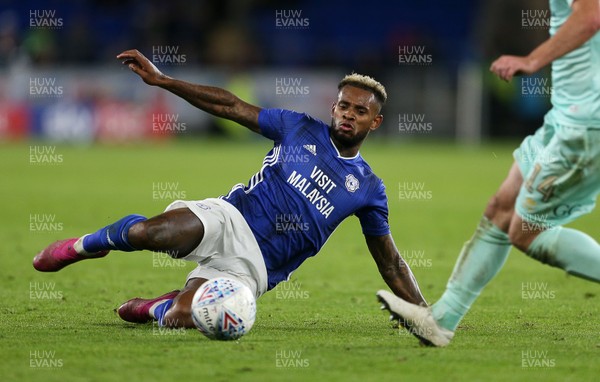021019 - Cardiff City v Queens Park Rangers - SkyBet Championship - Leandro Bacuna of Cardiff City