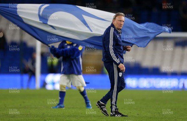 021019 - Cardiff City v Queens Park Rangers - SkyBet Championship - Cardiff City Manager Neil Warnock celebrates with the fans at full time