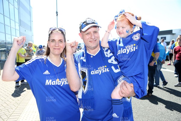 060518 - Cardiff City v Reading FC - SkyBet Championship - Fans