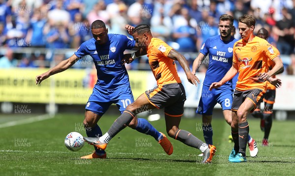 060518 - Cardiff City v Reading FC - SkyBet Championship - Kenneth Zohore of Cardiff City is tackled by Liam Moore of Reading