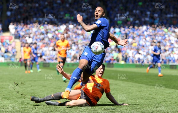 060518 - Cardiff City v Reading FC - SkyBet Championship - Kenneth Zohore of Cardiff City is tackled by Tommy Elphick of Reading