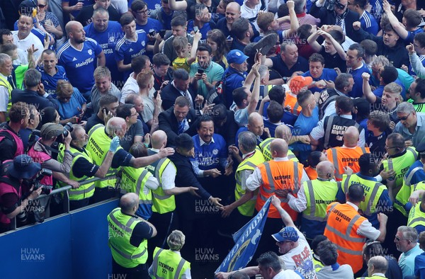 060518 - Cardiff City v Reading FC - SkyBet Championship - Vincent Tan in the crowd at full time