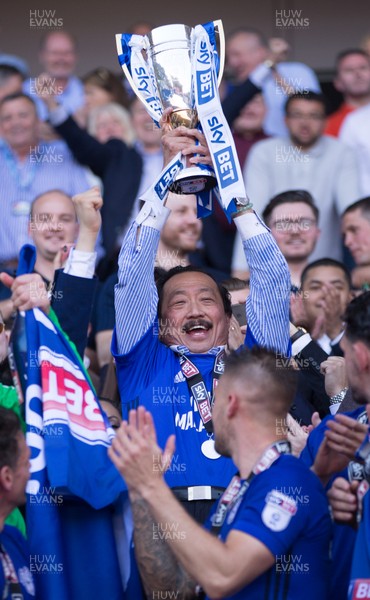 060518 - Cardiff City v Reading, Sky Bet Championship - Cardiff City owner Vincent Tan celebrates with the team after winning promotion to the Premier League