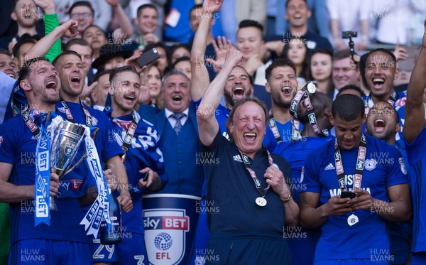 060518 - Cardiff City v Reading, Sky Bet Championship - Cardiff City manager Neil Warnock celebrates after winning promotion to the Premier League