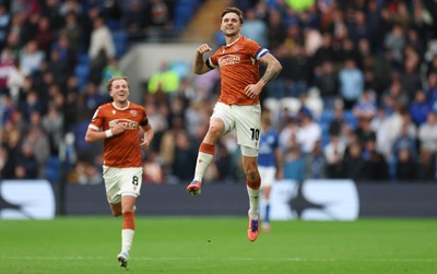 181025 - Cardiff City v Reading, EFL SkyBet League 1 - Lewis Wing of Reading celebrates after scoring goal