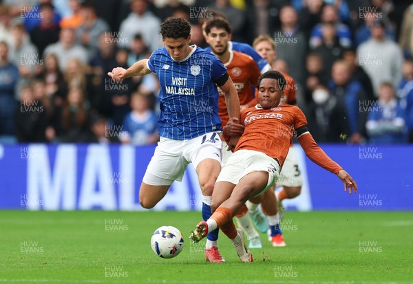 181025 - Cardiff City v Reading, EFL SkyBet League 1 - Yousef Salech of Cardiff City is tackled by Kelvin Abrefa of Reading