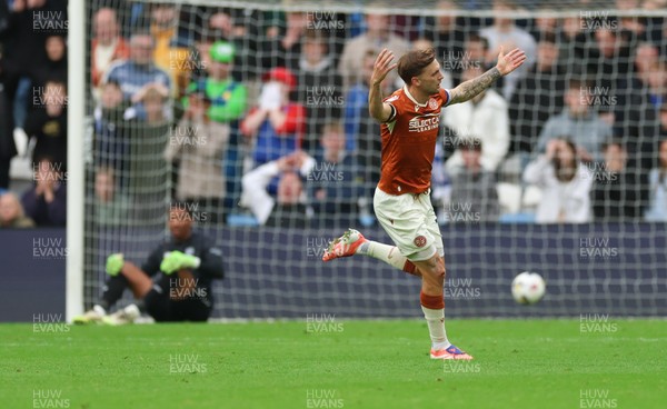 181025 - Cardiff City v Reading, EFL SkyBet League 1 - Lewis Wing of Reading celebrates after scoring goal