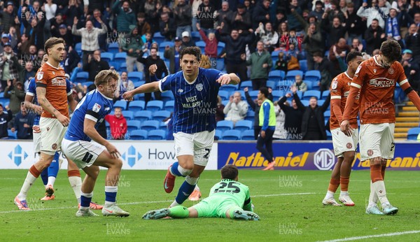 181025 - Cardiff City v Reading, EFL SkyBet League 1 - Yousef Salech of Cardiff City celebrates after scoring Cardiff’s second goal