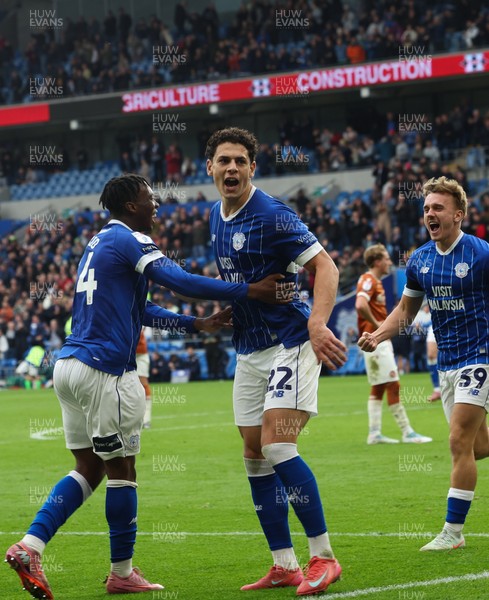 181025 - Cardiff City v Reading, EFL SkyBet League 1 - Yousef Salech of Cardiff City celebrates after scoring Cardiff’s second goal