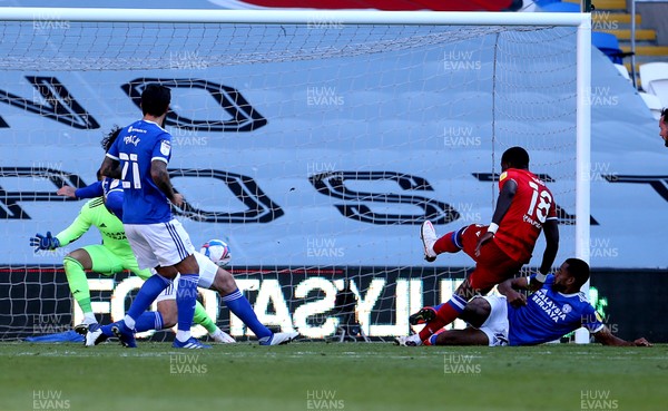 260920 - Cardiff City v Reading - SkyBet Championship - Lucas Joao of Reading scores their second goal