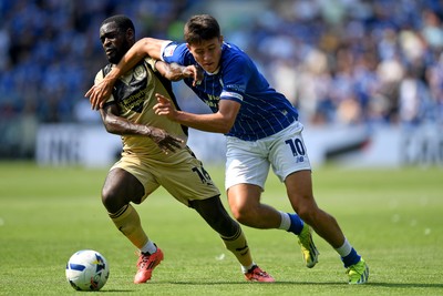 160825 - Cardiff City v Rotherham United - Sky Bet League 1 - Rubin Colwill of Cardiff City is challenged by Dru Yearwood of Rotherham United