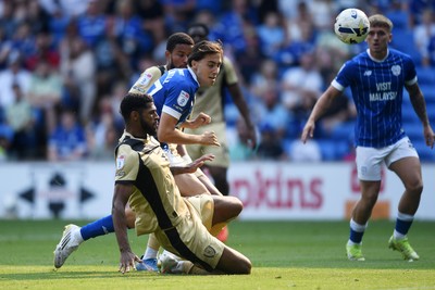 160825 - Cardiff City v Rotherham United - Sky Bet League 1 - Joel Colwill of Cardiff City goes close