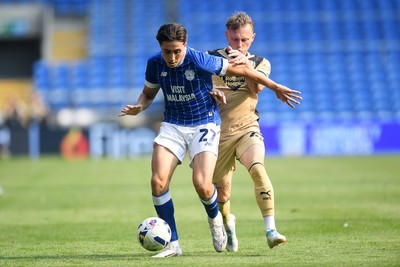 160825 - Cardiff City v Rotherham United - Sky Bet League 1 - Joel Colwill of Cardiff City is challenged by Jack Holmes of Rotherham United