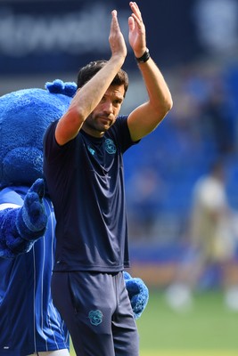 160825 - Cardiff City v Rotherham United - Sky Bet League 1 - Brian Barry-Murphy, Cardiff City Manager applauding fans at full time