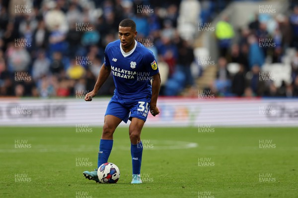 291022 - Cardiff City v Rotherham United - Sky Bet Championship - Andy Rinomhota of Cardiff city in action 