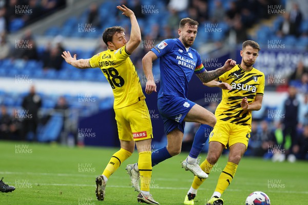 291022 - Cardiff City v Rotherham United - Sky Bet Championship - Joe Ralls of Cardiff city (c) in action 