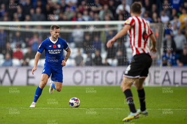 121122 - Cardiff City v Sheffield United - Sky Bet Championship - Joe Ralls of Cardiff City in action