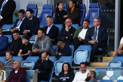 290826 - Cardiff City v Sheffield United - SkyBet Championship - FAW Chief Executive Noel Mooney with Wales Manager Craig Bellamy sat behind