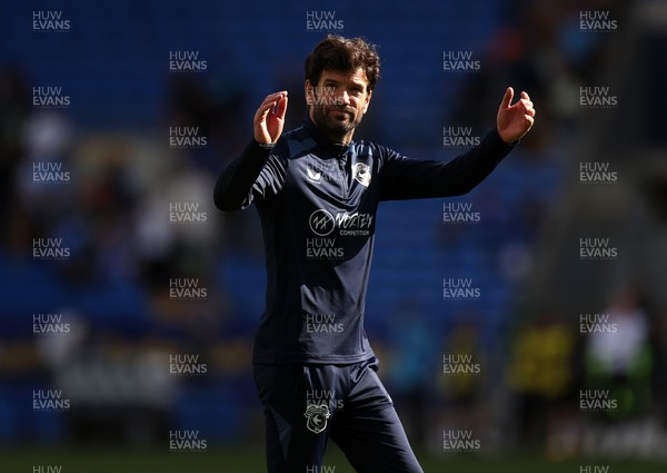 290826 - Cardiff City v Sheffield United - SkyBet Championship - A frustrated Cardiff City Manager Brian Barry-Murphy at full time thanks the fans