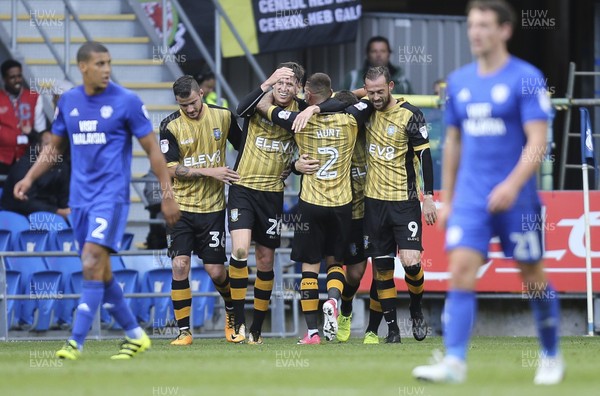 160917 - Cardiff City v Sheffield Wednesday, SkyBet Championship - Sheffield Wednesday players celebrate with Gary Hooper of Sheffield Wednesday after he scores goal