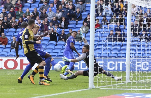 160917 - Cardiff City v Sheffield Wednesday, SkyBet Championship - Sol Bamba of Cardiff City scores in added time to level the match