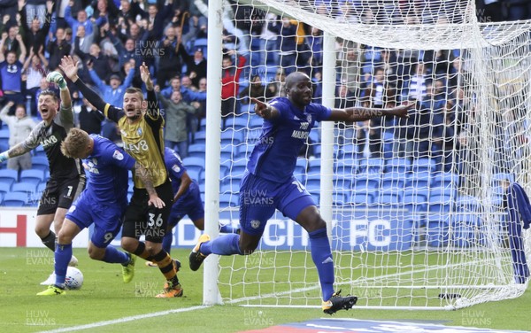 160917 - Cardiff City v Sheffield Wednesday, SkyBet Championship - Sol Bamba of Cardiff City celebrates after he scores in added time to level the match