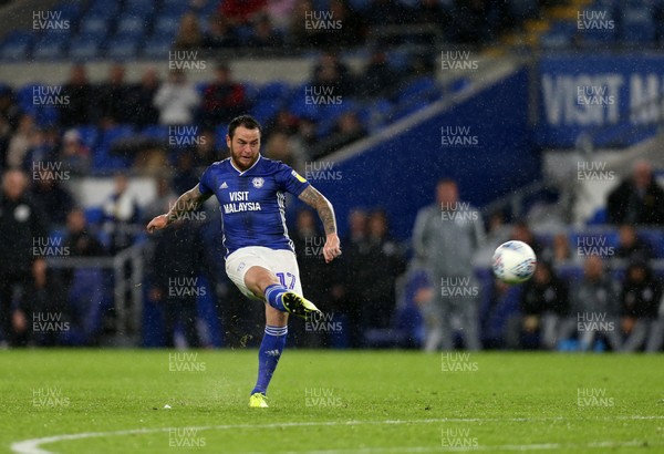 181019 - Cardiff City v Sheffield Wednesday, Sky Bet Championship -  Lee Tomlin of Cardiff City scores a goal