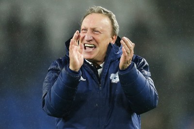 081218 - Cardiff City v Southampton, Premier League - Cardiff City manager Neil Warnock celebrates the win at the end of the match