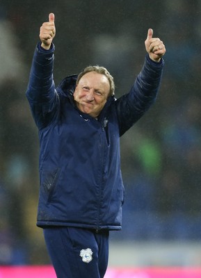 081218 - Cardiff City v Southampton, Premier League - Cardiff City manager Neil Warnock celebrates the win at the end of the match